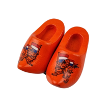 Woodenshoe magnet 4cm Orange lion