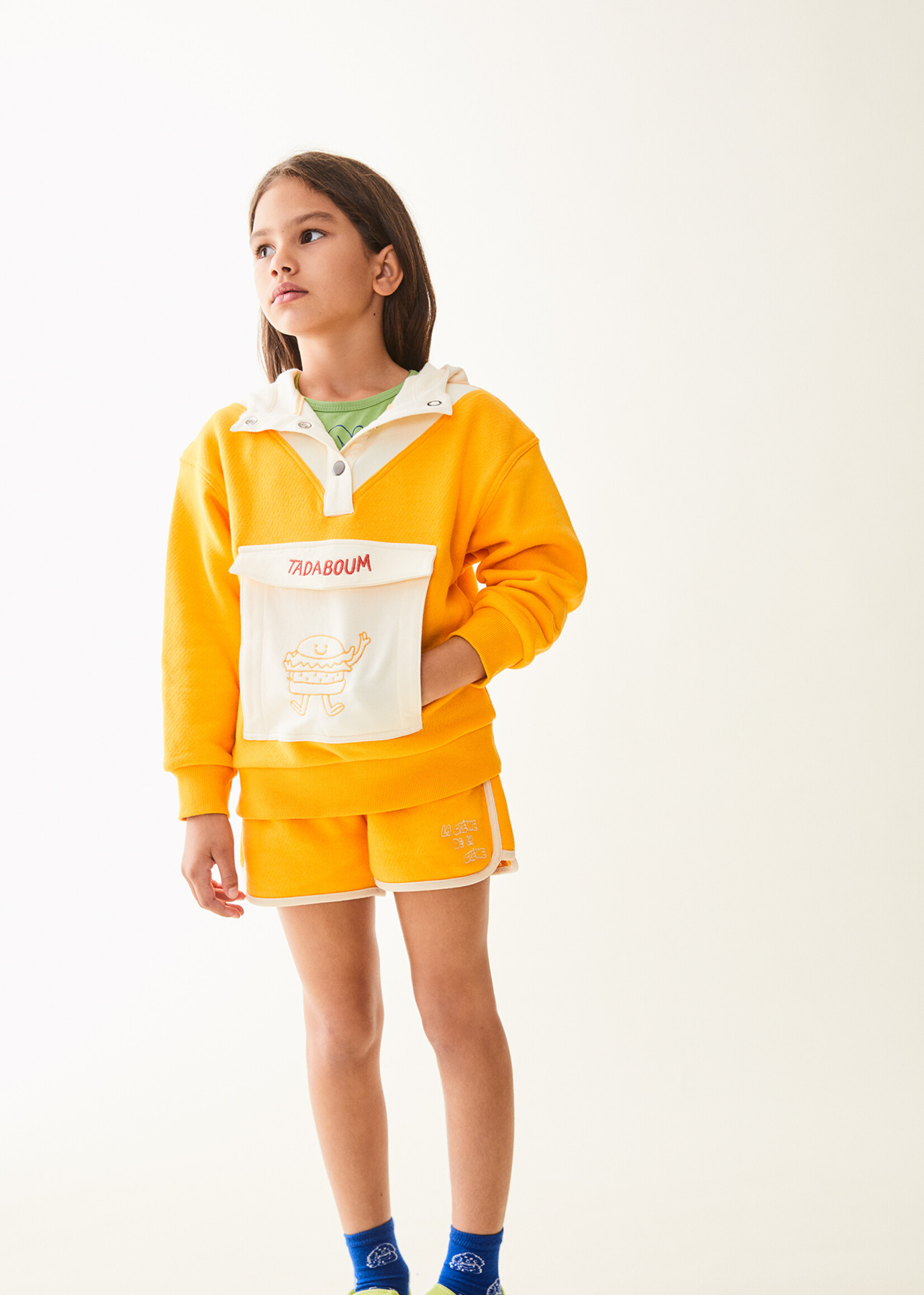 Maison Tadaboum Retro short in gele sweaterstof
