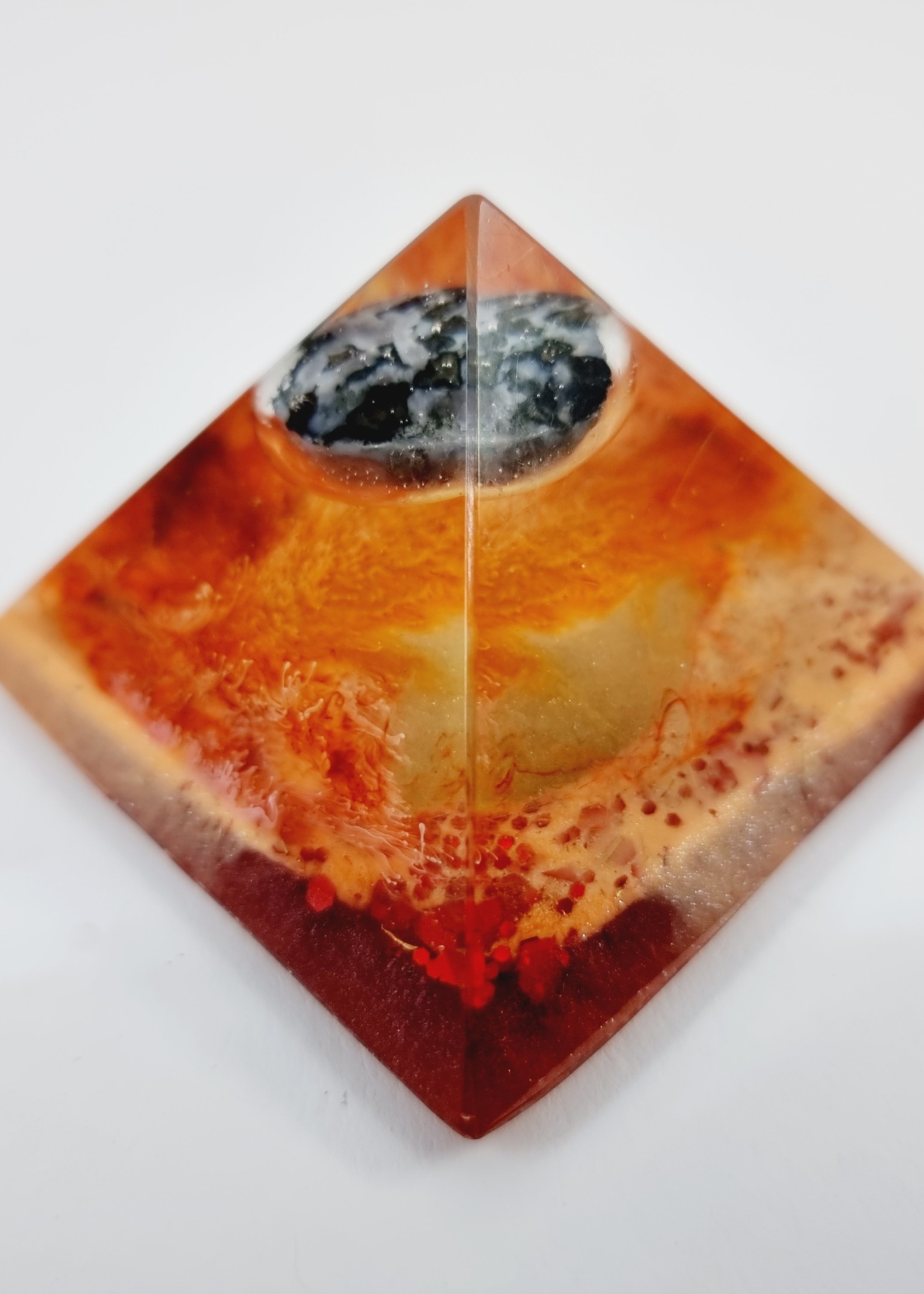 Mystical being - Orgonite piramide