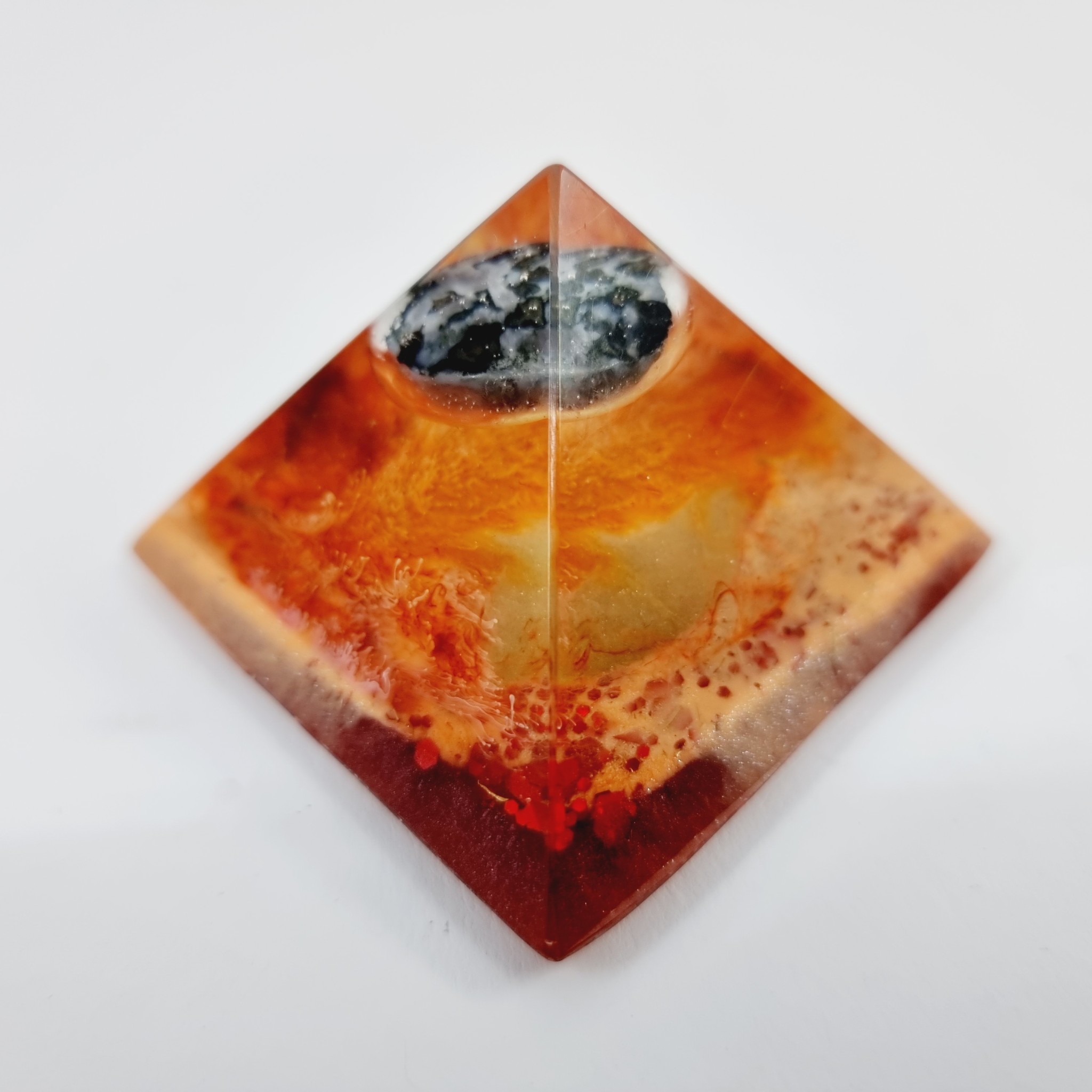 Mystical being - Orgonite piramide