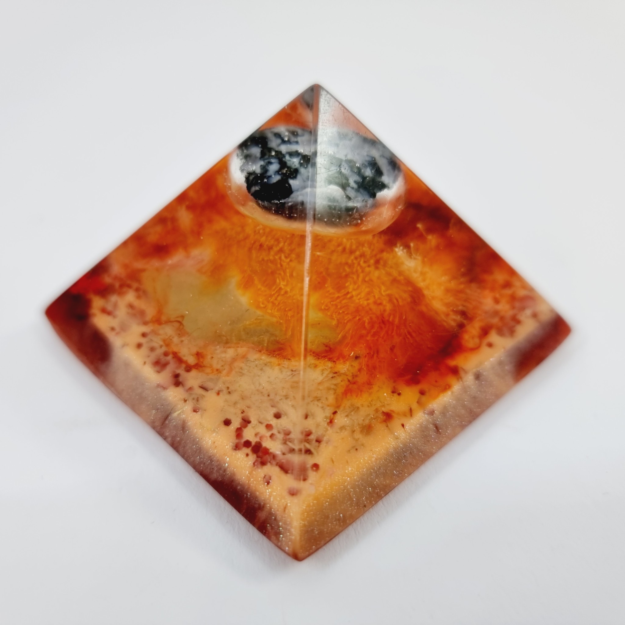 Mystical being - Orgonite piramide
