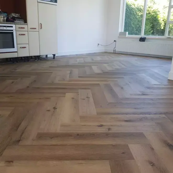 Ambiant Spigato Estino Herringbone Dryback Dark Oak