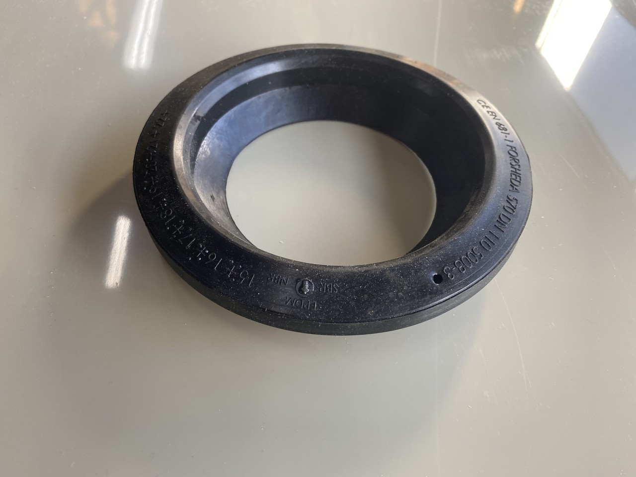 EPDM doorvoer 125mm EPDM doorvoer 125mm