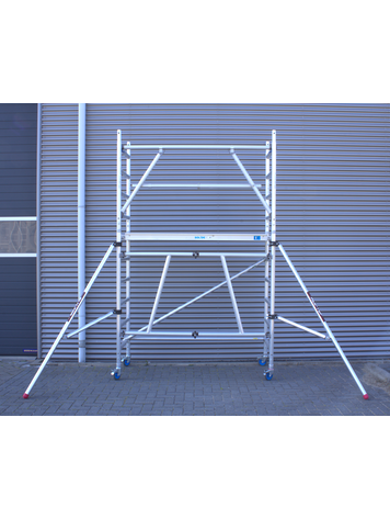 Solide Kamersteiger met opbouw element