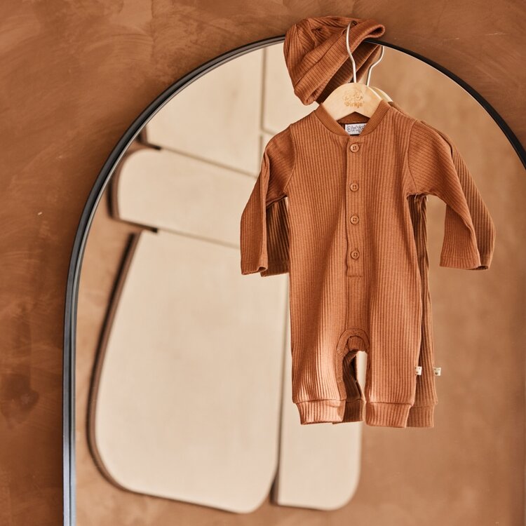 DIRKJE BABY JONGENS BOXPAKJE+MUTSJE BRUIN