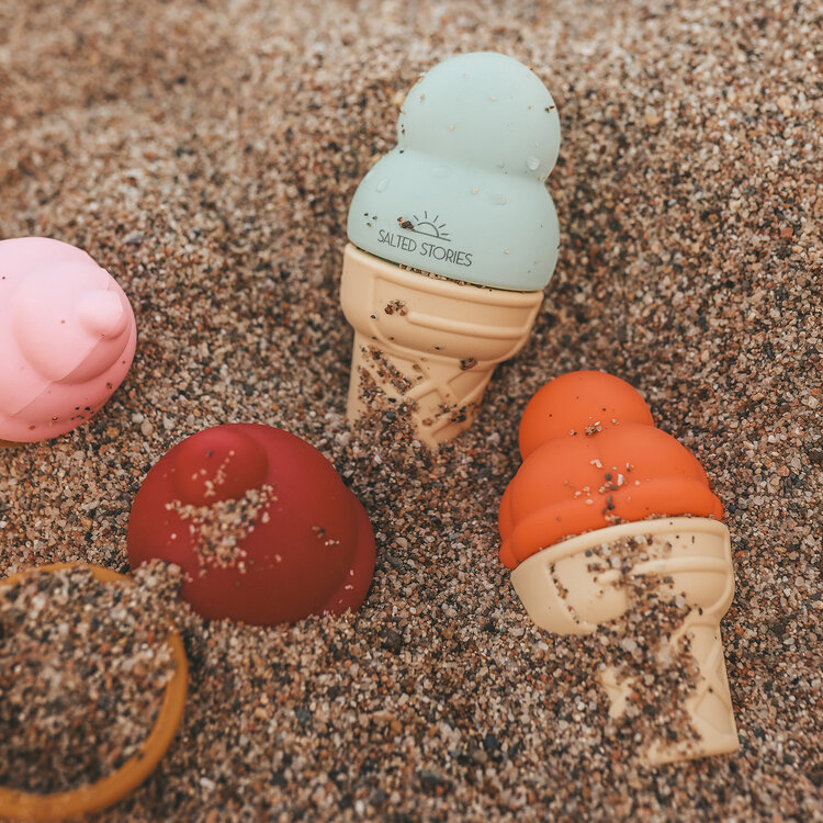 STRANDSPEELGOED IJSJES