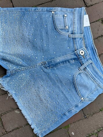 DAMES JEANS SHORT STEENTJES