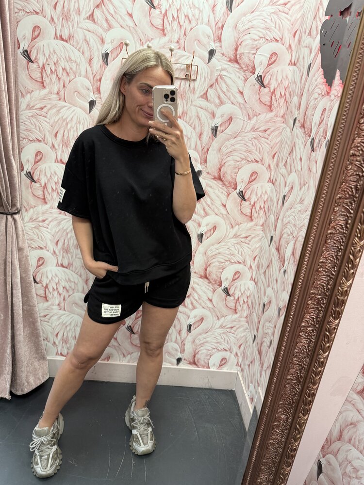 DAMES ZWART JOGGING SET KORT