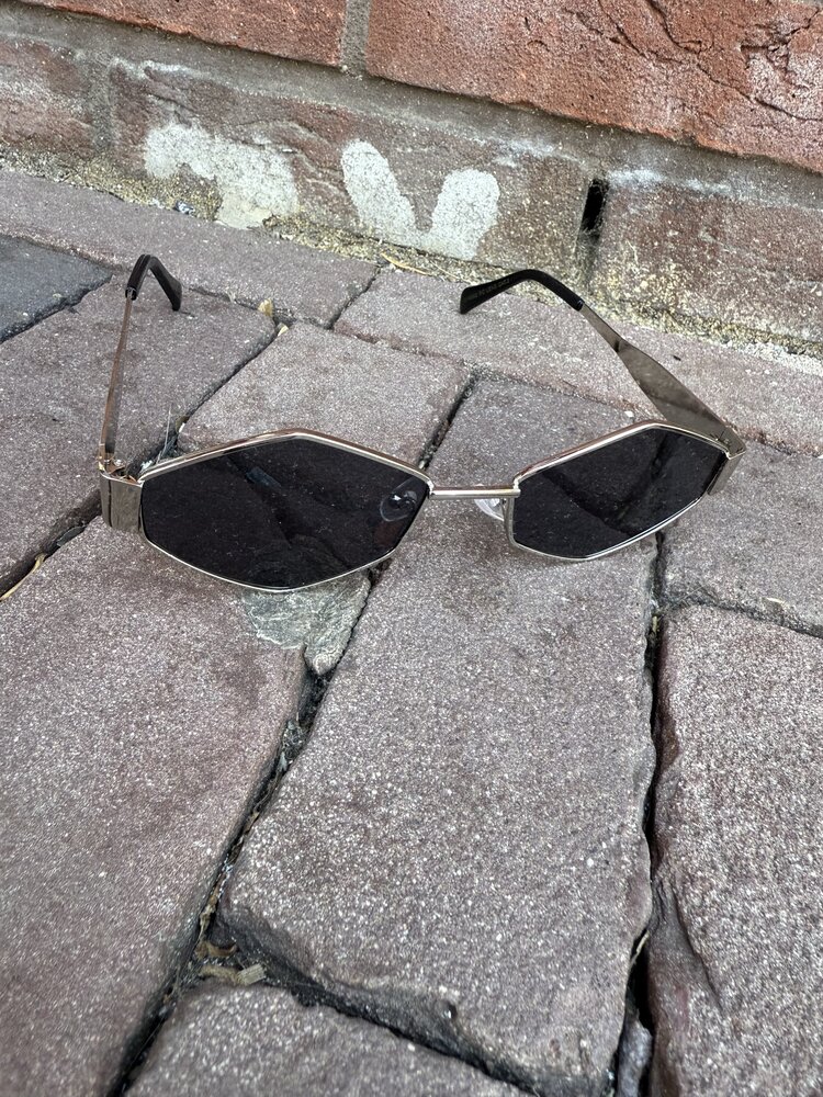 DAMES ZONNEBRIL FESTIVAL