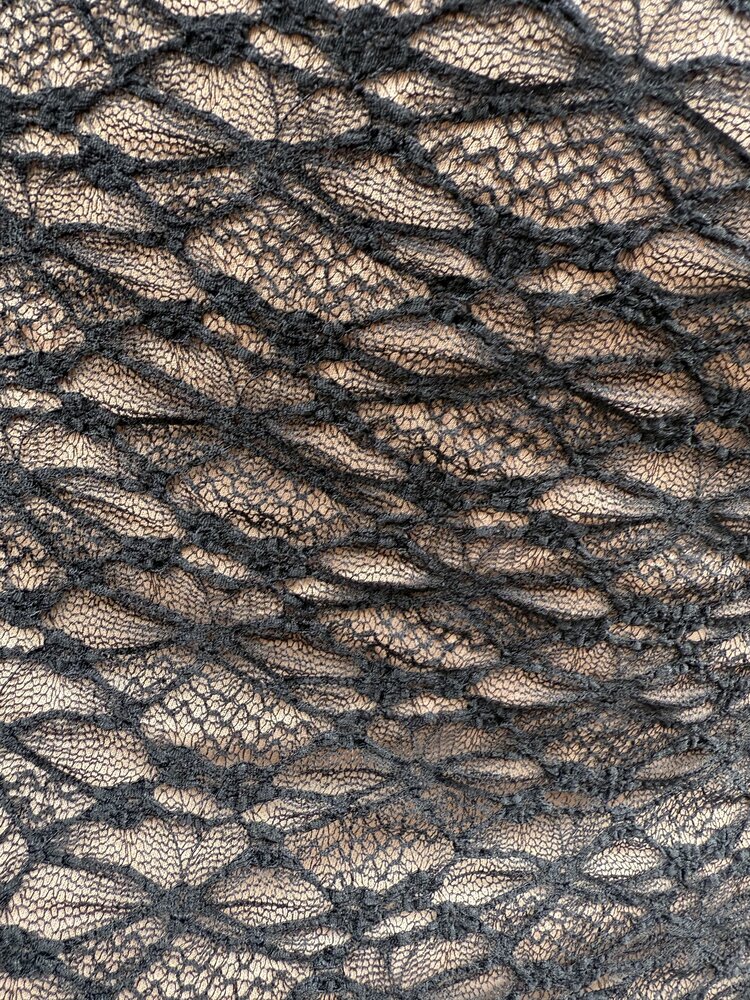 DAMES JURK ZWART KANT