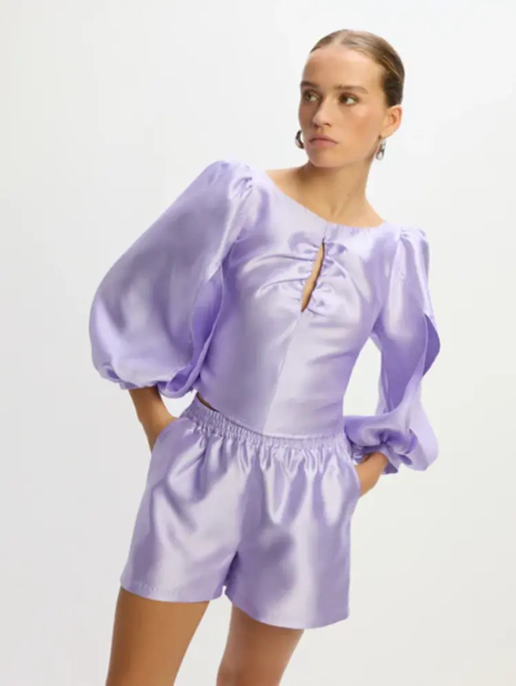 REFINED DEPARTMENT SHORT MONE