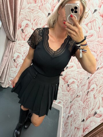 DAMES TOP ZWART KANT