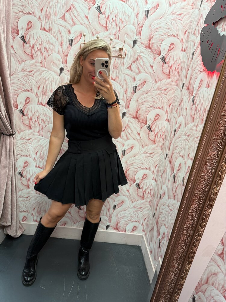 DAMES TOP ZWART KANT