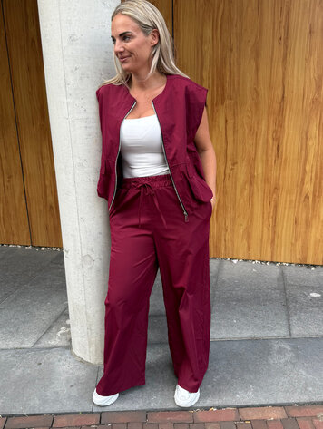 DAMES SET BROEK/GILET BORDEAUX