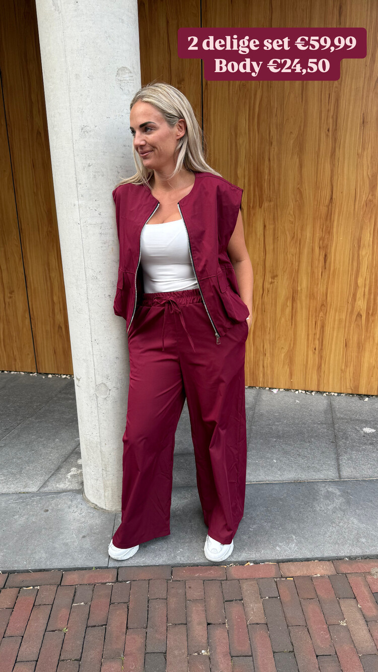 DAMES SET BROEK/GILET BORDEAUX