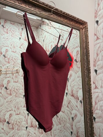 DAMES SHAPEWEAR/BODY BORDEAUX