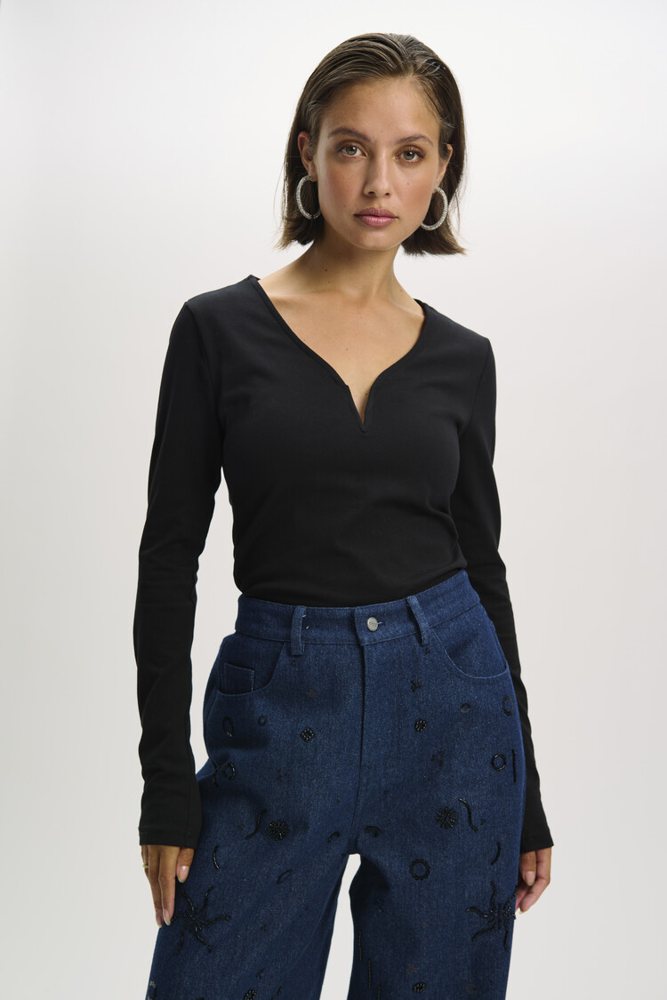 REFINED DEPARTMENT REFINED DEPARTMENT ZOHRA TOP