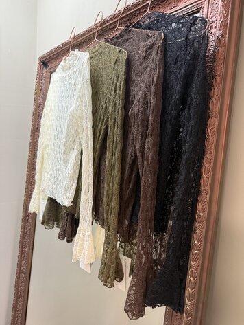 DAMES KANTEN TOP TROMPET MOUW