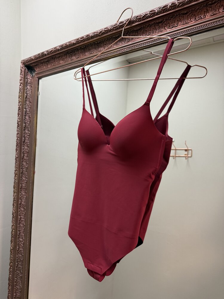 DAMES SHAPE BODY BORDEAUX ROOD