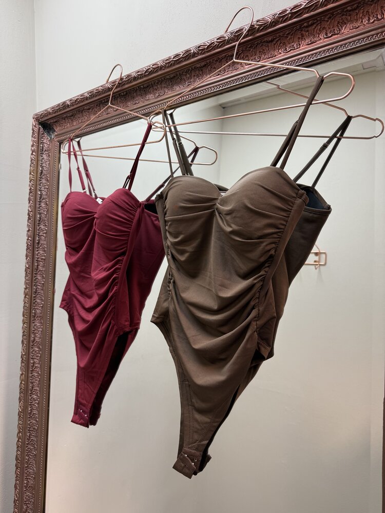 DAMES BODY GESMOKT BORDEAUX ROOD