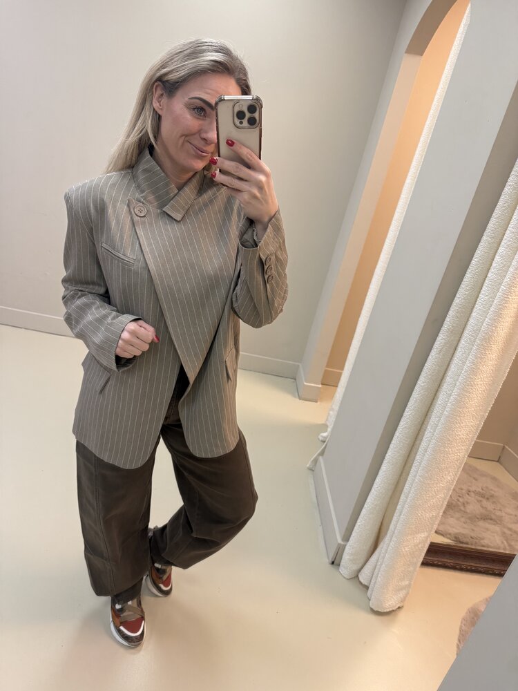 DAMES BLAZER BEIGE KRIJTSTREEP