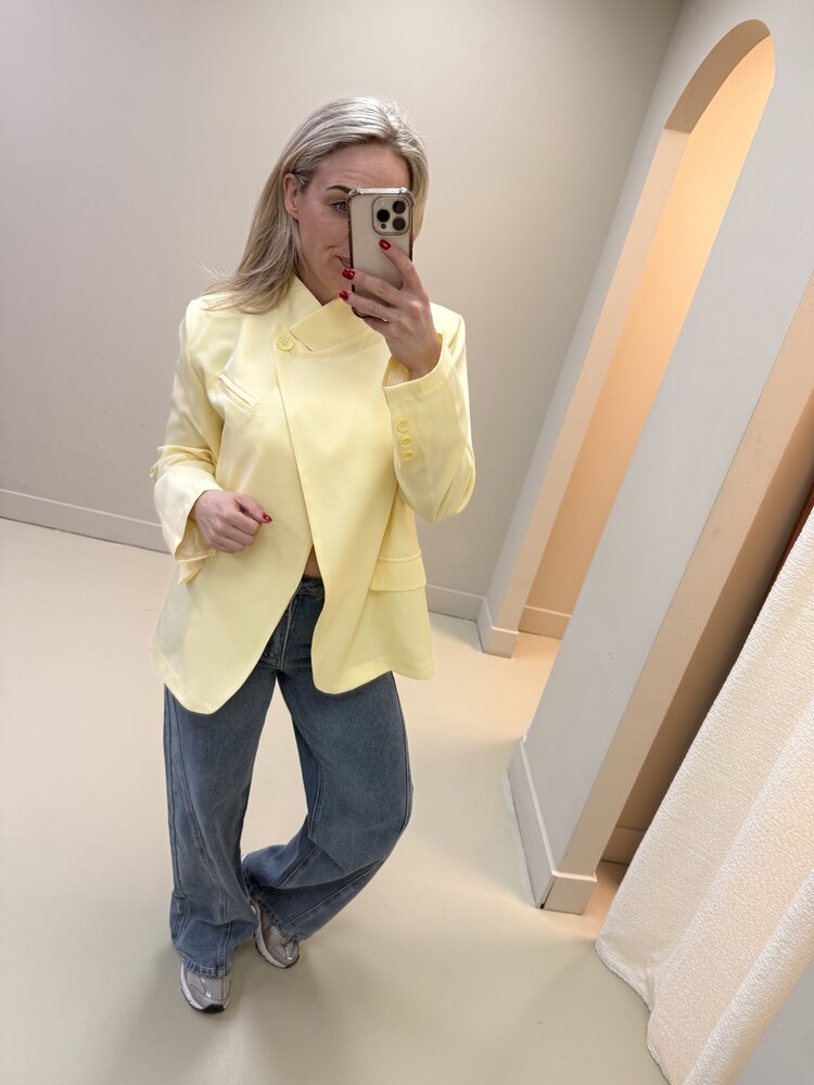 DAMES BLAZER WENDY BUTTER YELLOW