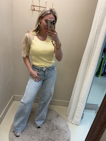 DAMES TOP KANTEN MOUW BUTTER YELLOW