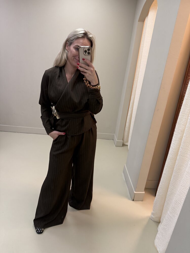 CO -ORD SET KRIJSTREEP BRUIN