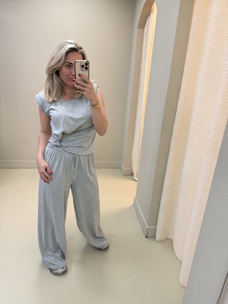 DAMES SET GREY CHELS