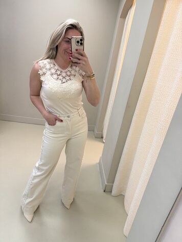 DAMES TOP OFF WHITE KANT FLOWER