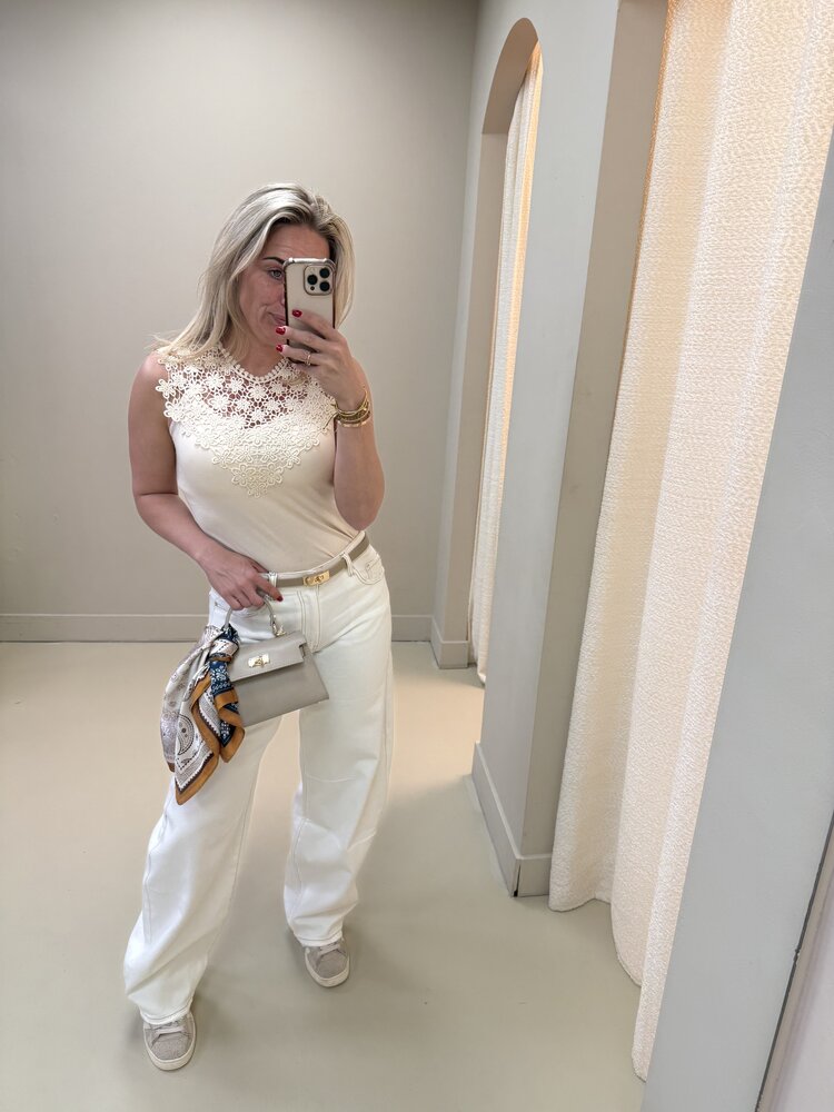 DAMES TOP OFF WHITE KANT FLOWER