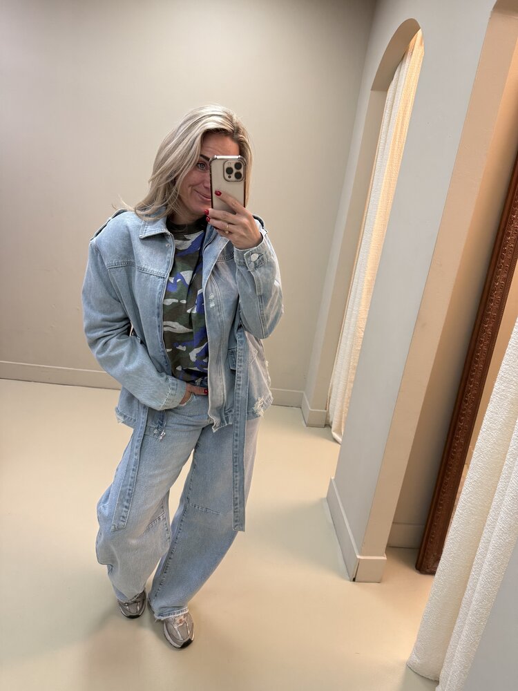 QUEEN HEARTS BARREL JEANS 3717