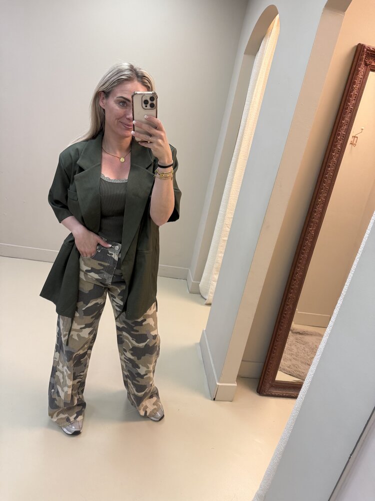 QUEEN HEARTS CAMOUFLAGE STRIGHTLEG
