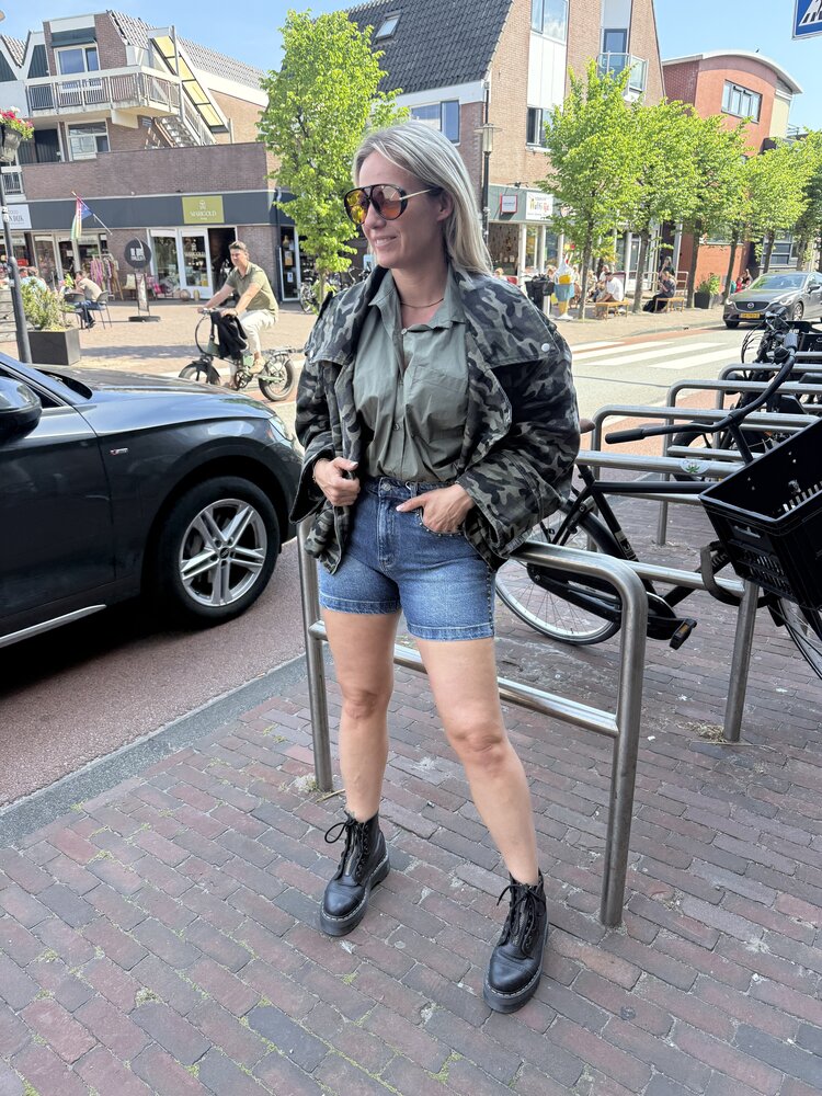 CAMOUFLAGE JACKET