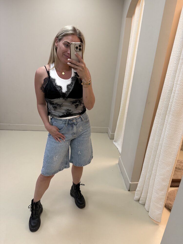 FESTIVAL SHORT