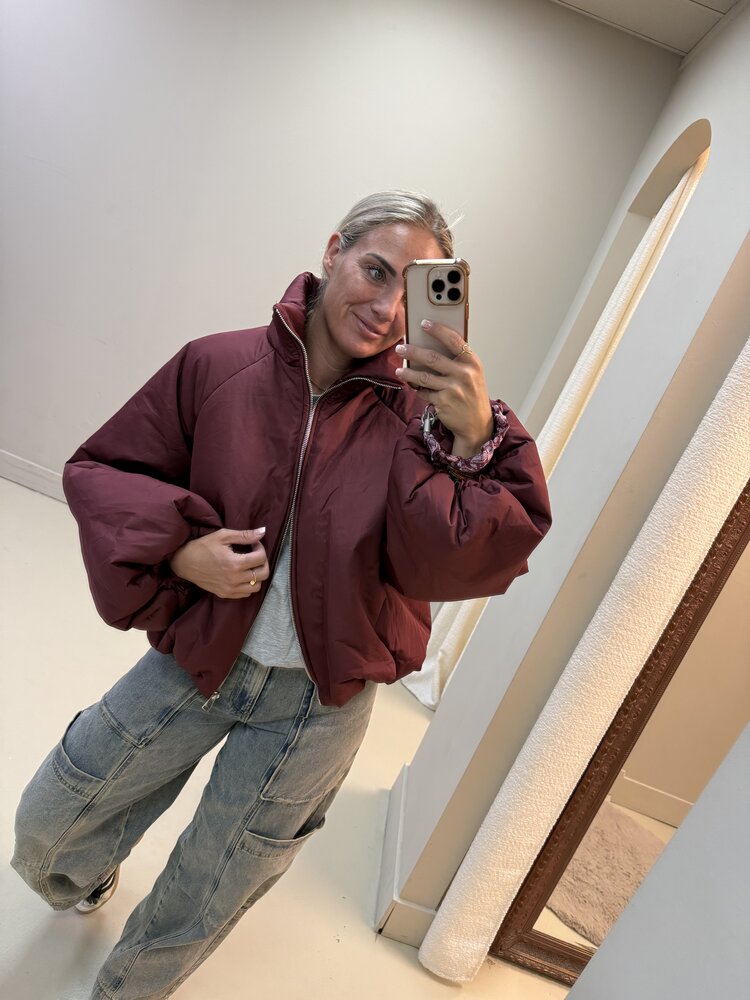 DAMES PUFFER JACKET BORDEAUX ROOD