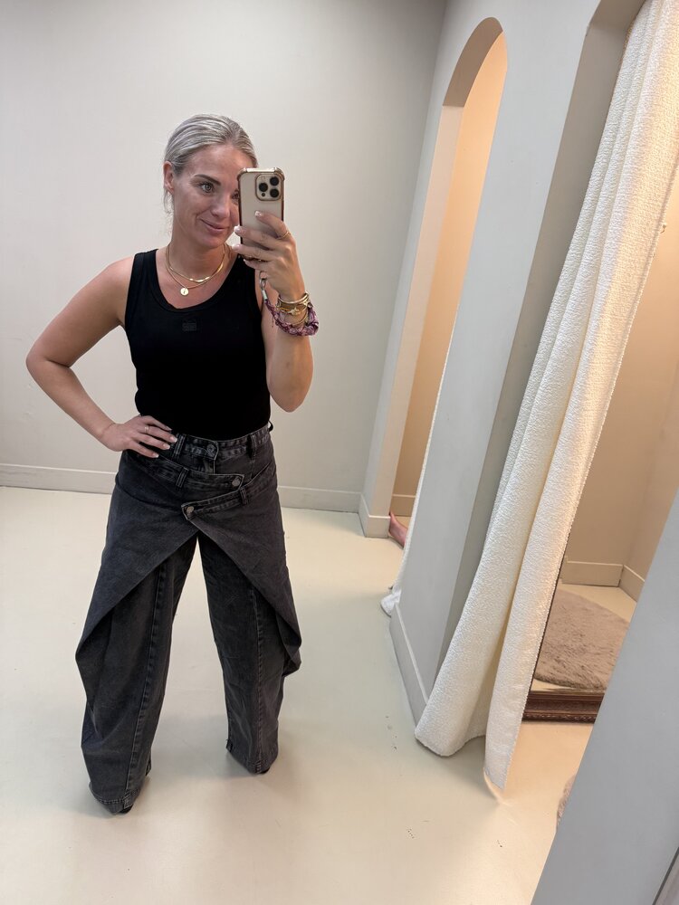 QUEEN HEARTS DOUBLE WAIST JEANS BLACK