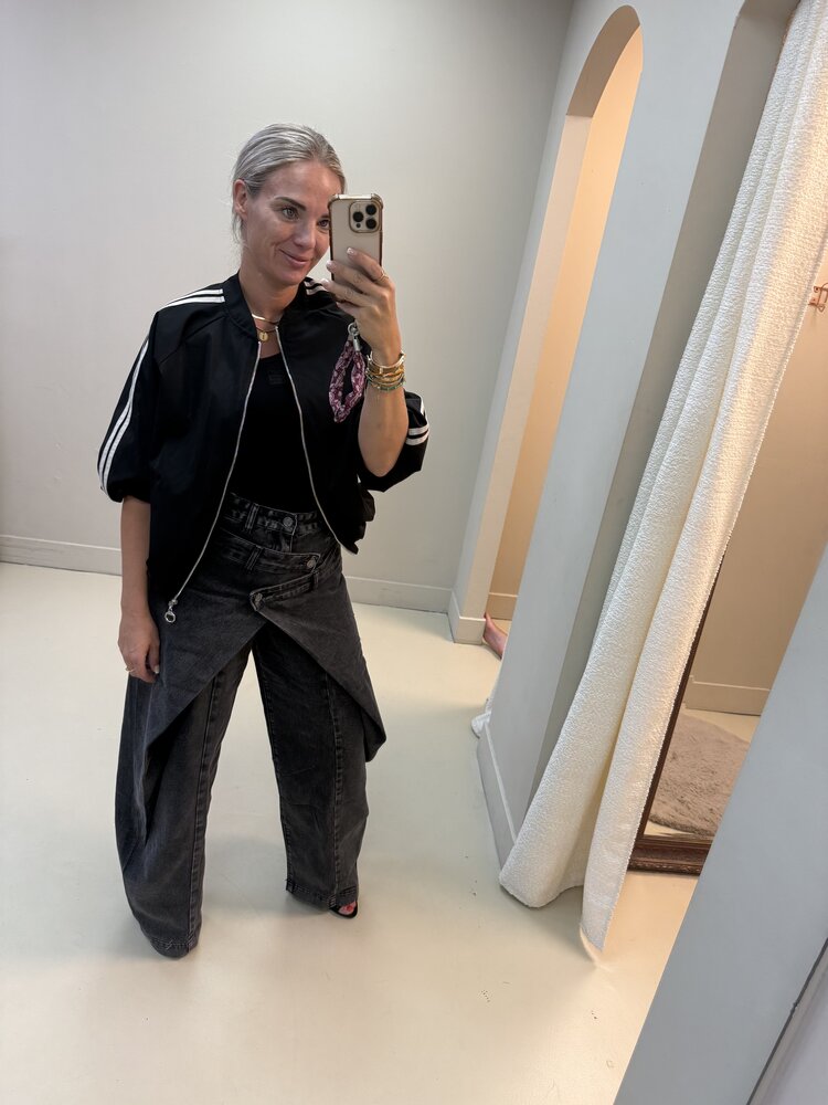 QUEEN HEARTS DOUBLE WAIST JEANS BLACK