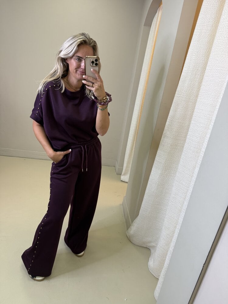 COMFY SET STUDS