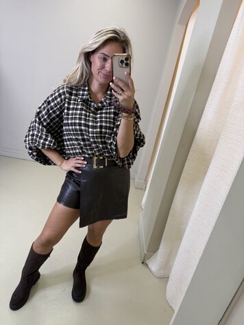 VLINDERBLOUSE RUIT BRUIN