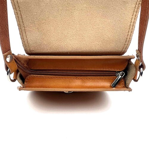 Cognackleurige leren saddle bag