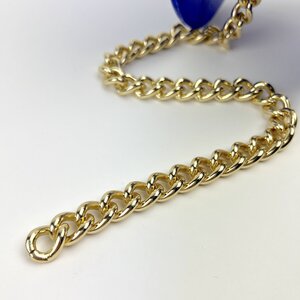 Goudkleurige ketting rond L per meter Goudkleurige ketting rond L per meter