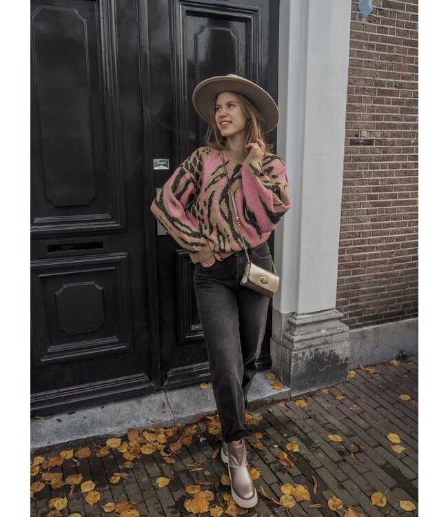 Catwalk Junkie Barrel Fit Jeans - Washed Black