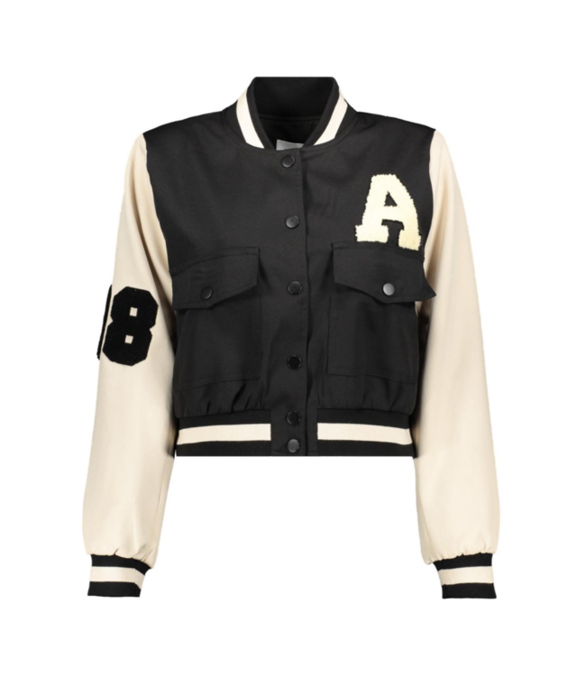 Sisters Point Garwin Jacket - Black/Beige