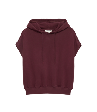 Catwalk Junkie Sleeveless Sweater with Hoodie - Winetasting