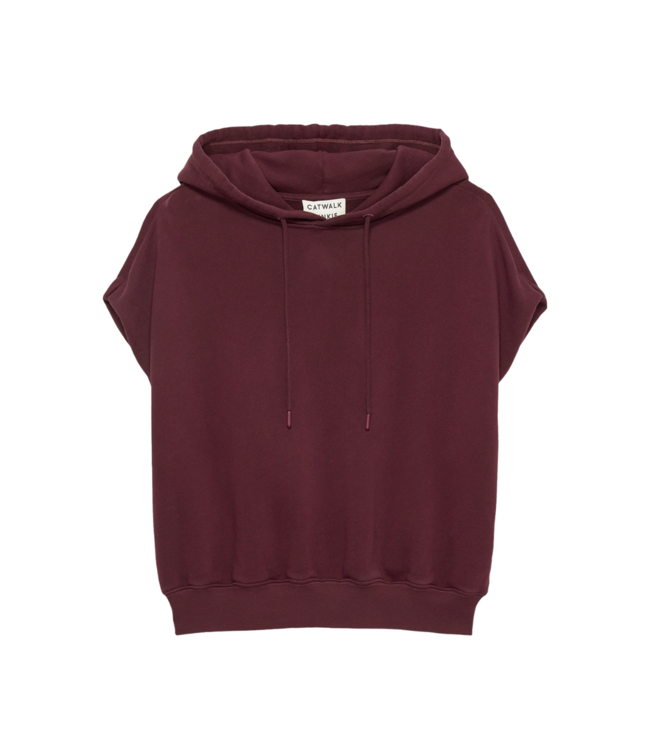 Catwalk Junkie Sleeveless Sweater with Hoodie - Winetasting