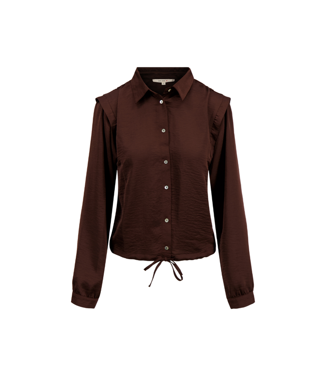 Zusss Satijnen Blouse met Schouderdetail - Chocoladebruin