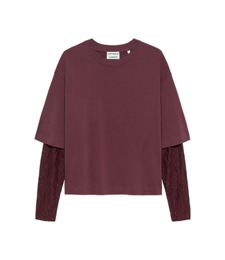Catwalk Junkie Loose Fit T-Shirt with Lace Sleeves - Winetasting