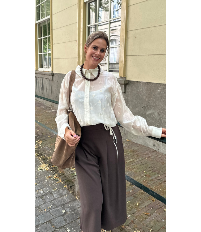 Nukus Ally Blouse Square Embroidery - Off White