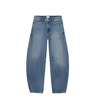 Catwalk Junkie Bold Barrel Fit Jeans - Medium Blue